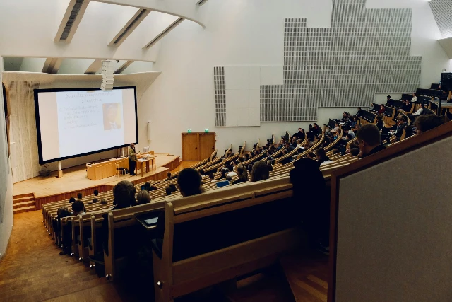 Presentation of recent results at Limoges University.